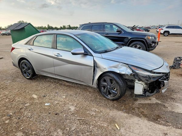 2021 HYUNDAI ELANTRA SEL w/ Convenience Pkg