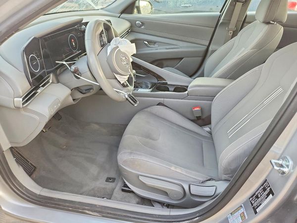 2021 HYUNDAI ELANTRA SEL w/ Convenience Pkg