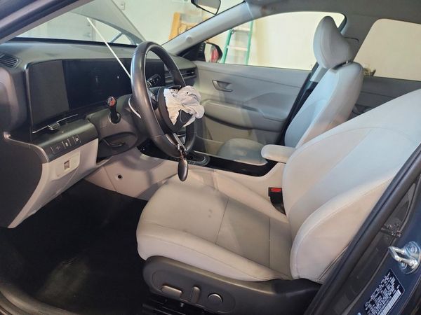 2024 HYUNDAI KONA SE