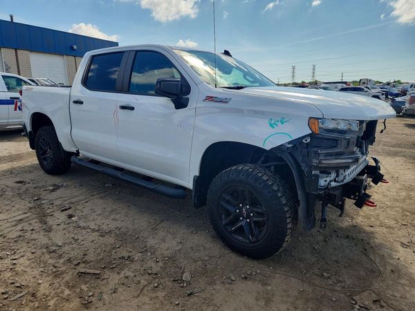 2021 CHEVROLET SILVERADO Trail Boss - LT — Passenger 3/4