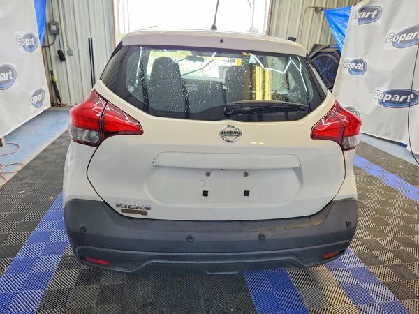 2020 NISSAN KICKS