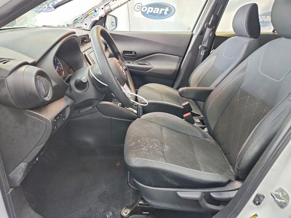 2020 NISSAN KICKS