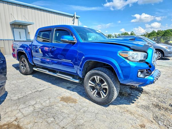2016 TOYOTA TACOMA