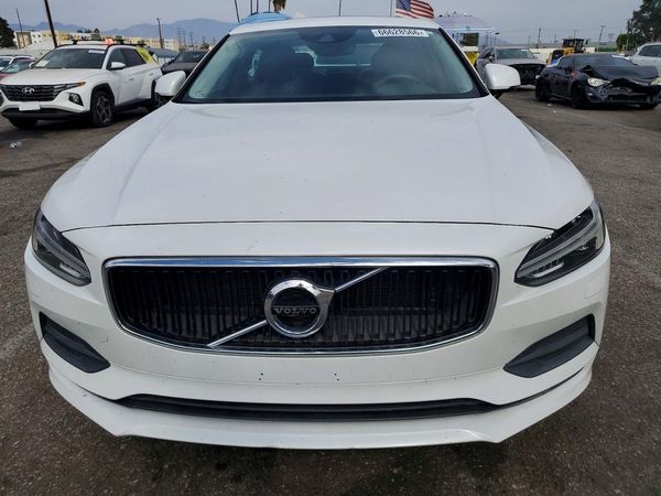 2018 VOLVO S90 Momentum — DIRF