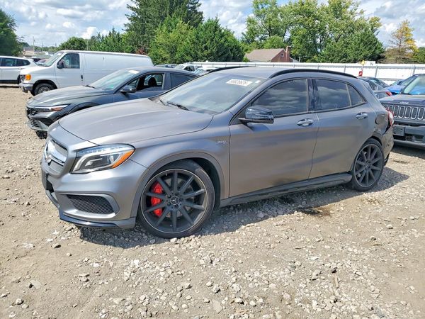 2015 MERCEDES-BENZ GLA