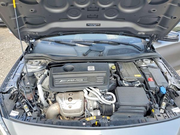 2015 MERCEDES-BENZ GLA