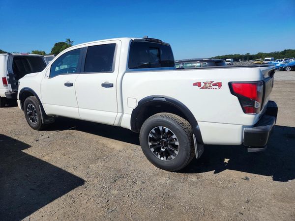 2022 NISSAN TITAN