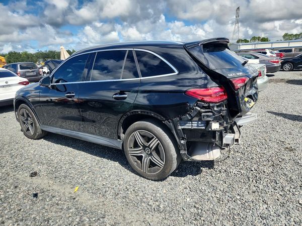 2023 MERCEDES-BENZ GLC GLC300