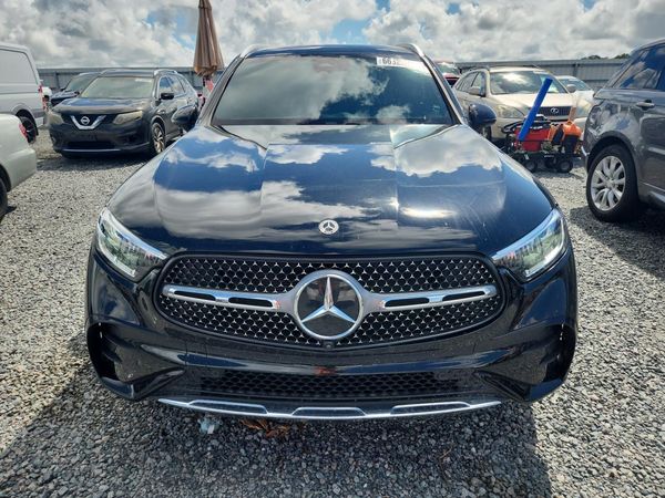 2023 MERCEDES-BENZ GLC GLC300