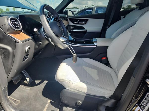 2023 MERCEDES-BENZ GLC GLC300