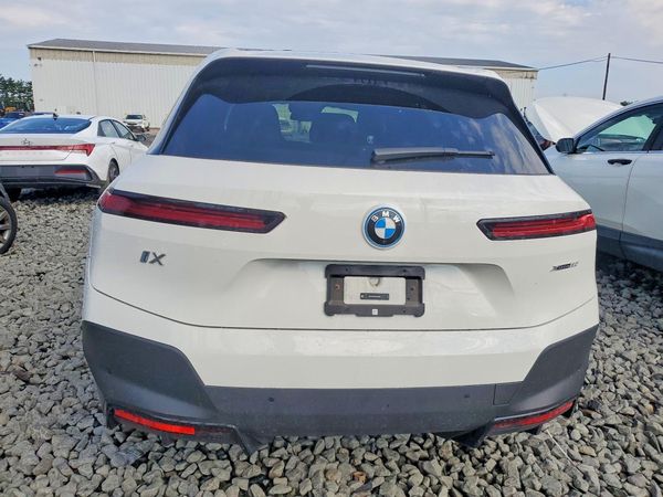2025 BMW IX