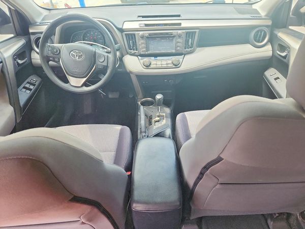 2015 TOYOTA RAV4 XLE (M Grade)