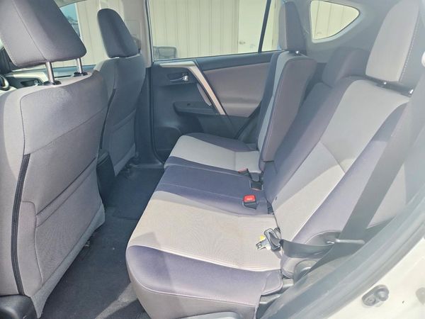 2015 TOYOTA RAV4 XLE (M Grade)