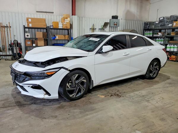 2024 HYUNDAI ELANTRA