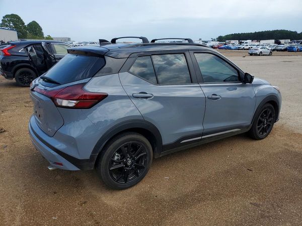 2023 NISSAN KICKS