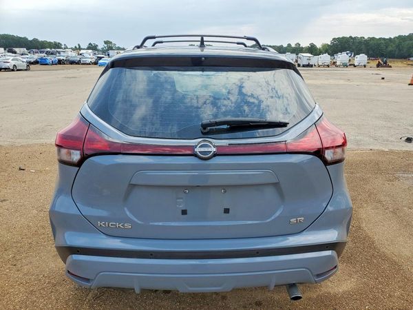 2023 NISSAN KICKS