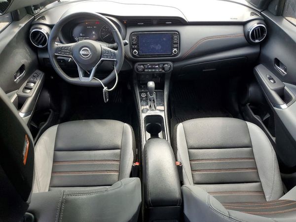 2023 NISSAN KICKS