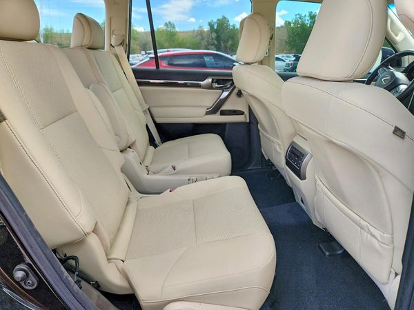 2022 LEXUS GX 460 Premium
