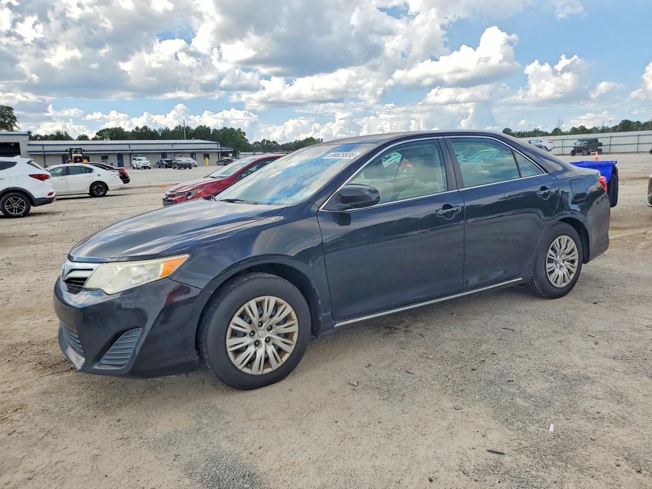 2014 TOYOTA CAMRY