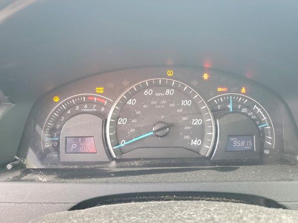 2014 TOYOTA CAMRY