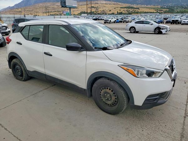 2020 NISSAN KICKS