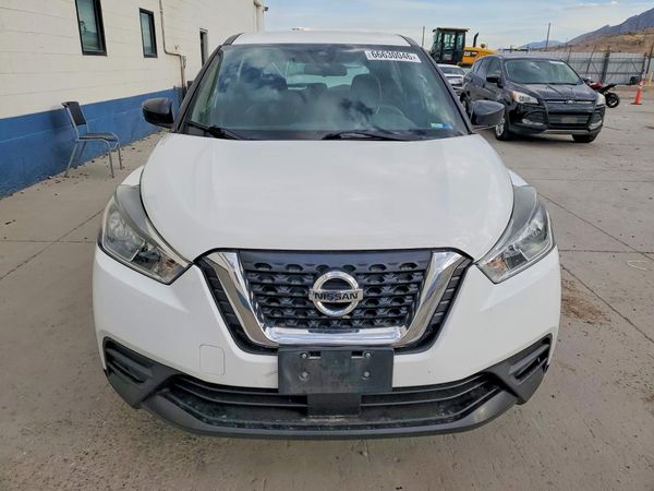 2020 NISSAN KICKS