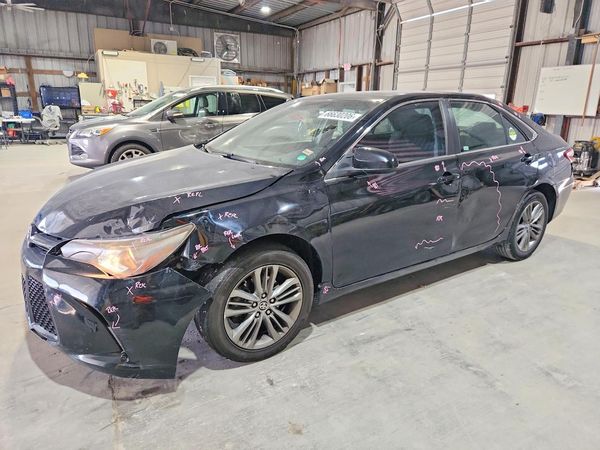 2017 TOYOTA CAMRY