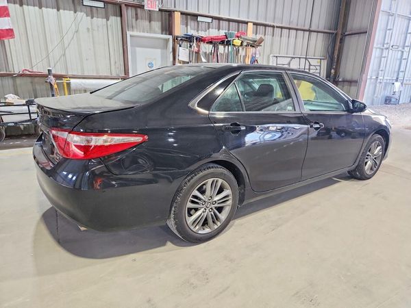 2017 TOYOTA CAMRY