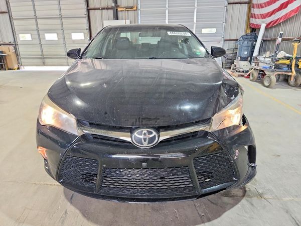 2017 TOYOTA CAMRY