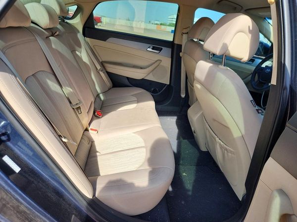 2017 HYUNDAI SONATA SE