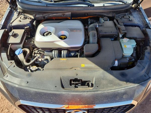 2017 HYUNDAI SONATA SE