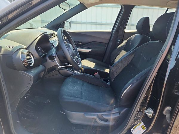 2019 NISSAN KICKS — DENT