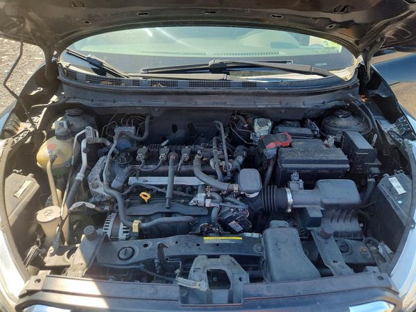 2019 NISSAN KICKS — Engine bay
