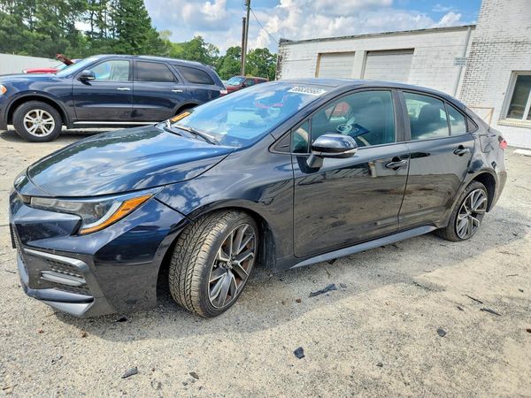 2021 TOYOTA COROLLA SE, CVT — Front 3/4