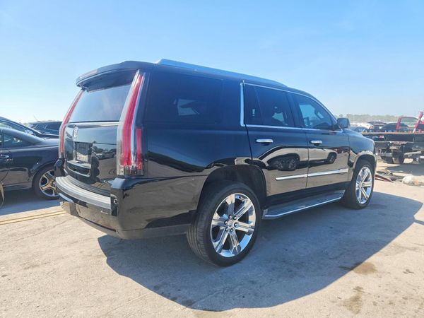2015 CADILLAC ESCALADE Premium