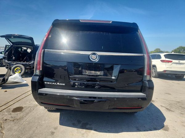 2015 CADILLAC ESCALADE Premium