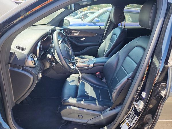 2019 MERCEDES-BENZ GLC GLC300 — DENT