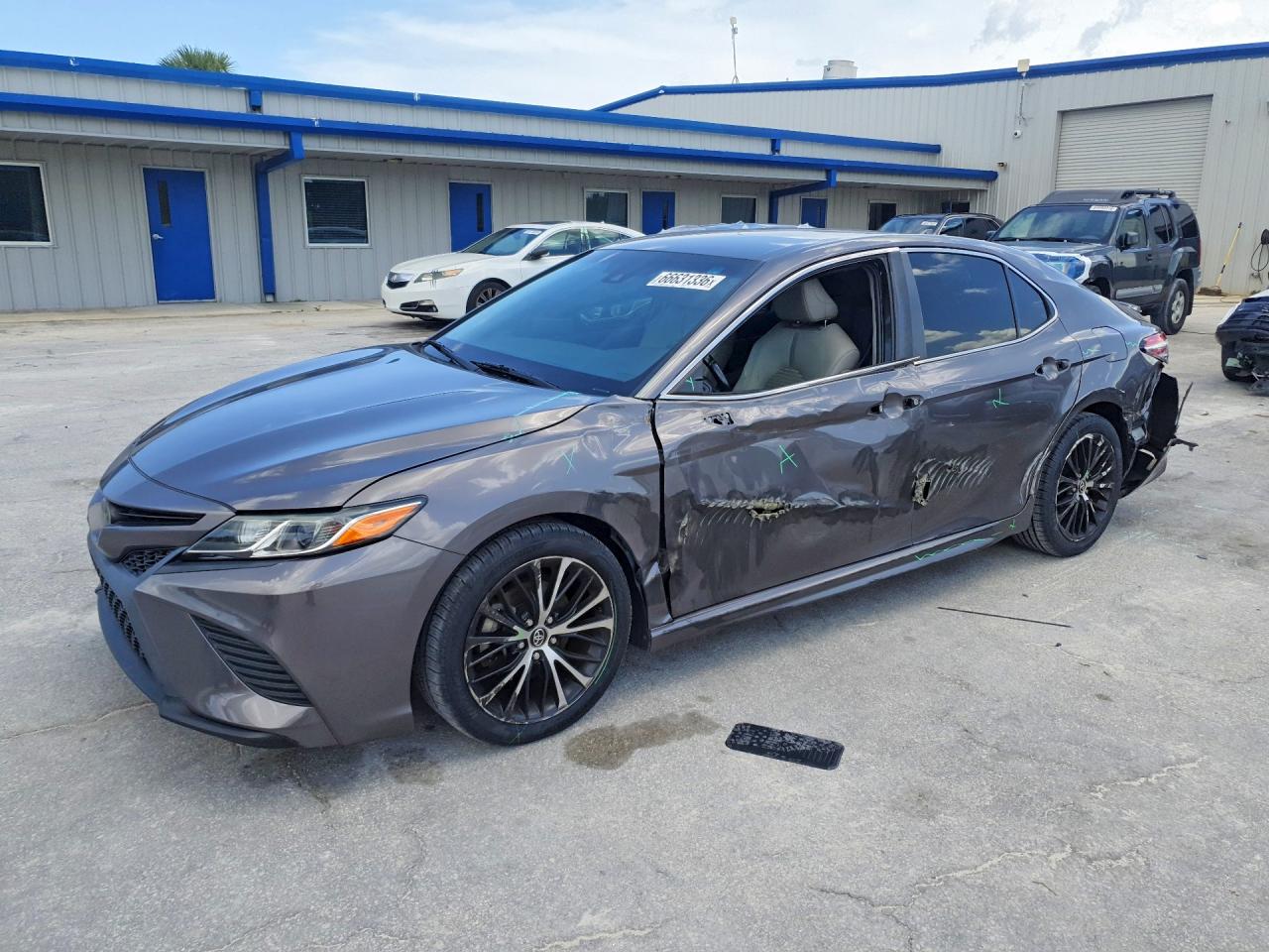 2020 TOYOTA CAMRY SE