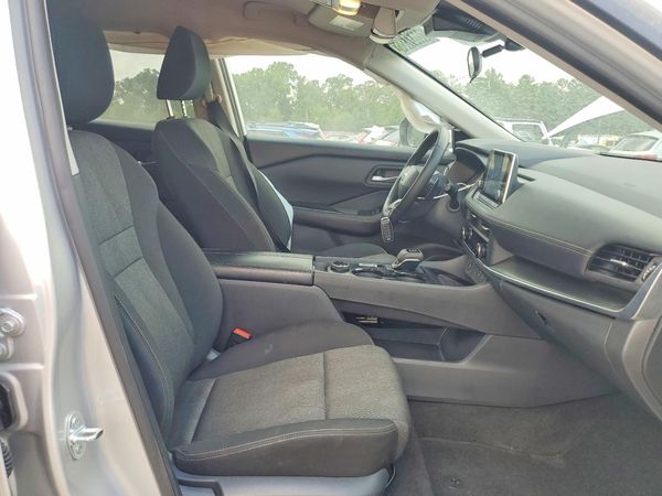 2025 NISSAN ROGUE SV — DENT