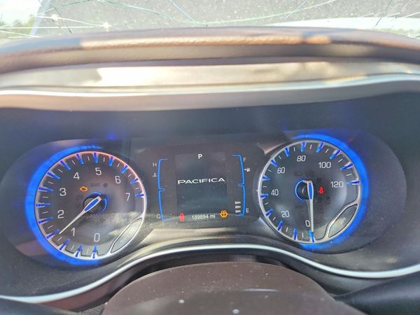 2017 CHRYSLER PACIFICA