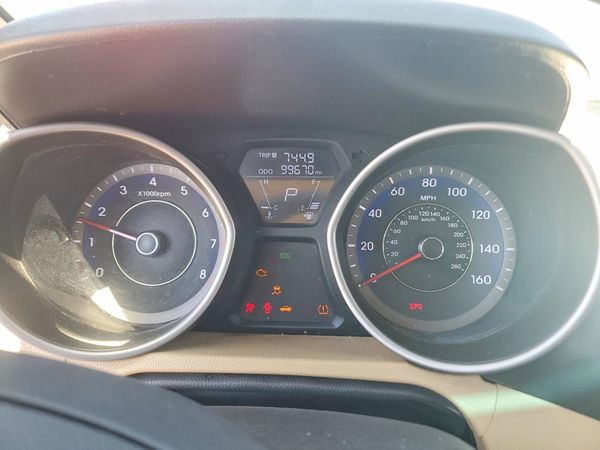 2012 HYUNDAI ELANTRA GLS(Middle grade)