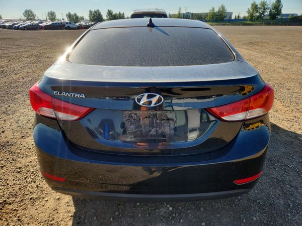 2013 HYUNDAI ELANTRA