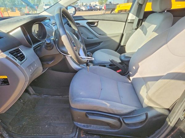2013 HYUNDAI ELANTRA