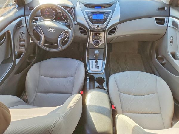 2013 HYUNDAI ELANTRA