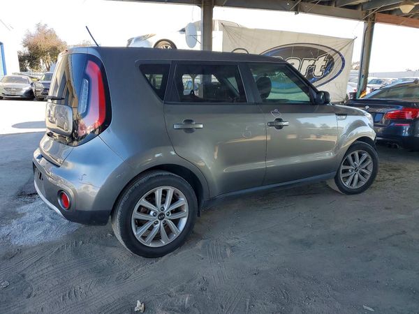 2019 KIA SOUL