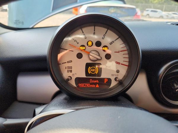 2012 MINI COOPER