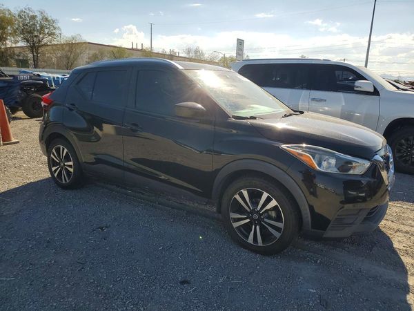 2020 NISSAN KICKS