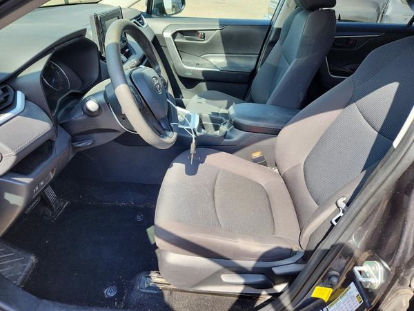 2020 TOYOTA RAV4 LE HV
