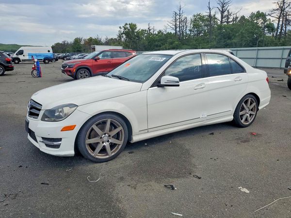 2014 MERCEDES-BENZ C