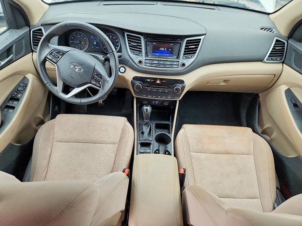 2017 HYUNDAI TUCSON
